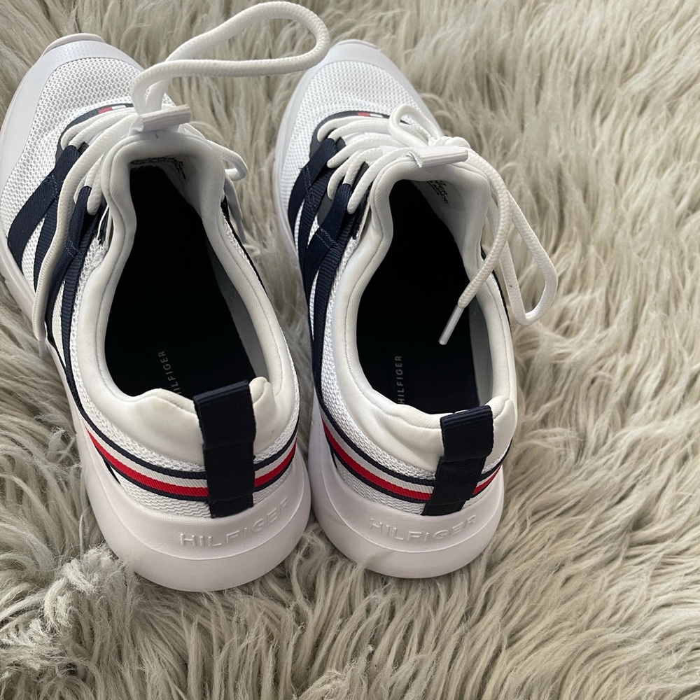 Shoes - Picture 10 of 11